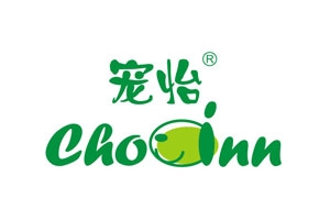 寵怡，是國內(nèi)最早的寵物用品品牌之一，產(chǎn)品品項(xiàng)眾多，憑借著優(yōu)質(zhì)、高效、實(shí)惠的產(chǎn)品深受廣大客戶歡迎，寵怡品牌更屢獲殊榮，曾榮獲“美容類”與“零食類”的年度最佳品牌。寵怡產(chǎn)品已包括寵物浴波、咬膠、零食、玩具、窩房箱包、清潔護(hù)理、營養(yǎng)保健、食具水具、繩帶項(xiàng)圈、寵物服飾、美容工具等十幾個系列，300多個品項(xiàng)。